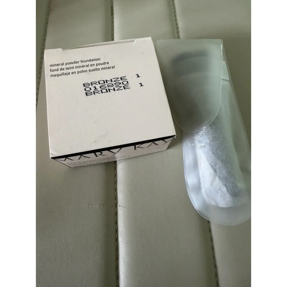Mary Kay Mineral Powder Foundation Bronze 1 - Free Brush - New In Box